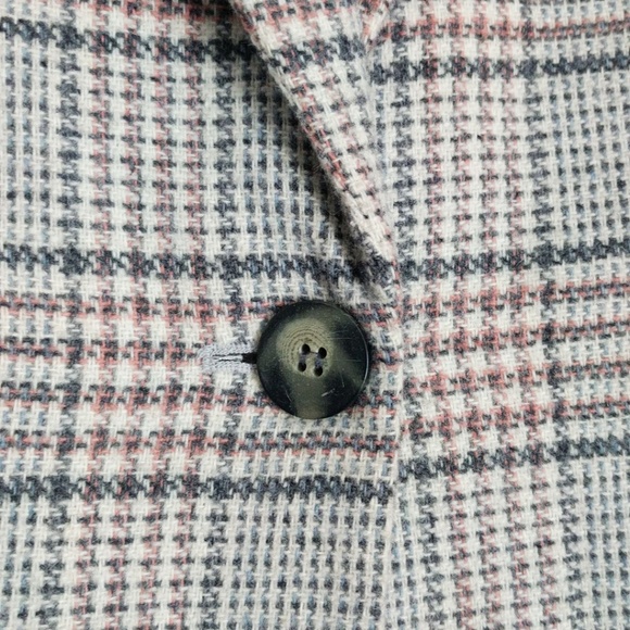 Joan Leslie Light Gray Houndstooth Blazer (EUC) - Picture 2 of 8